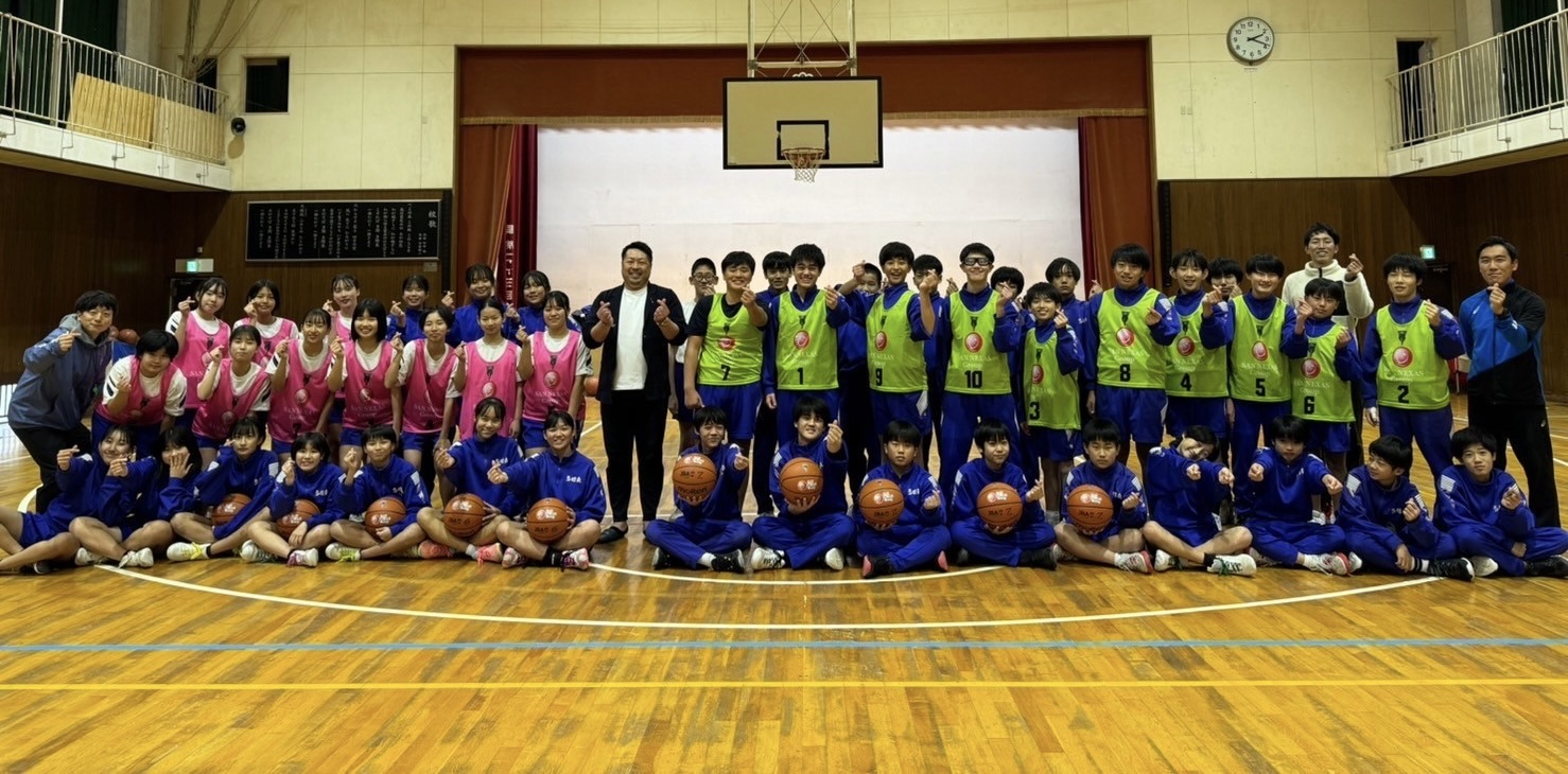 神戸市立多聞東中学校に寄贈させて頂きました。